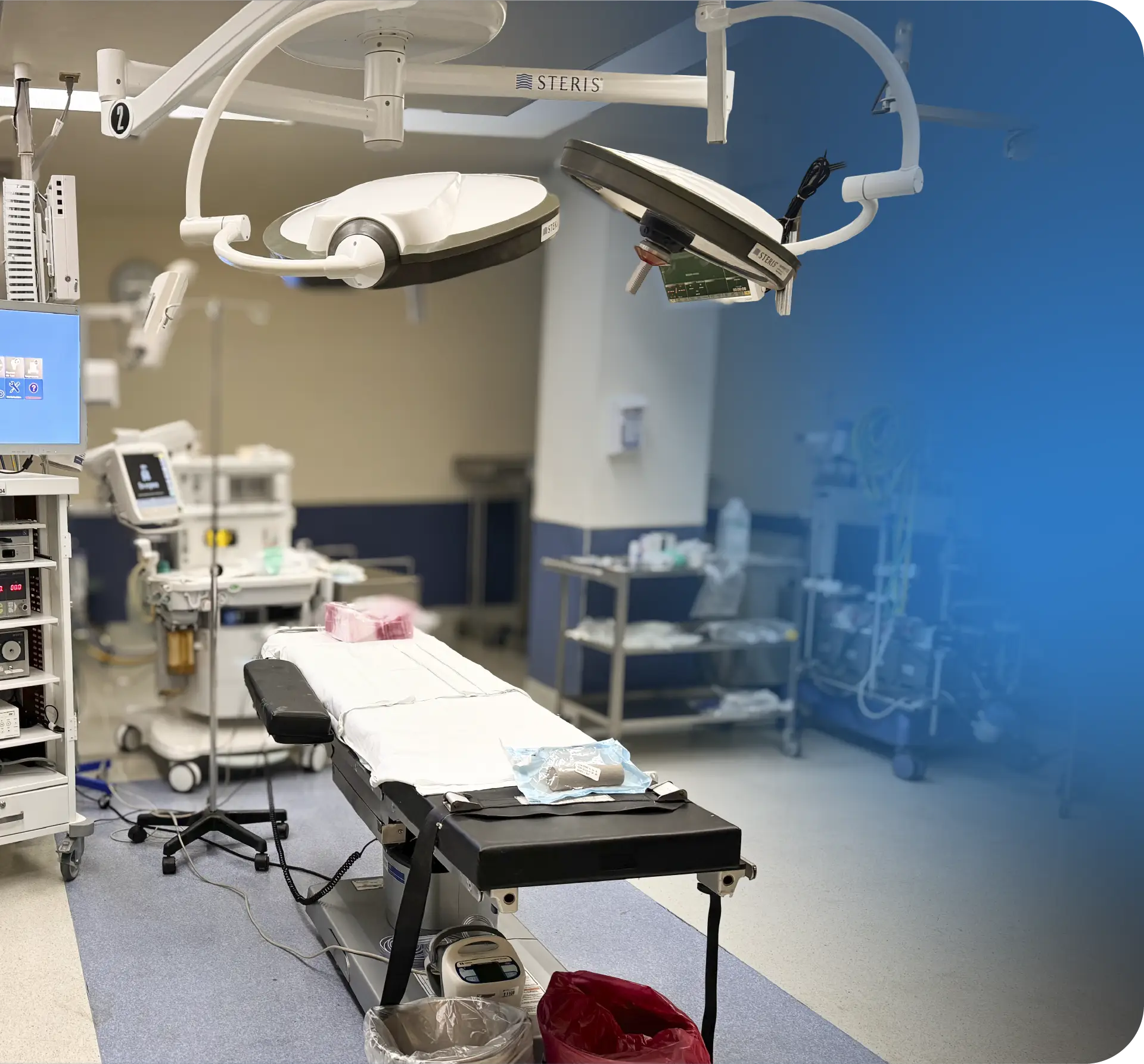 Dr. Luis Zavala - Experiencia y Certificaciones